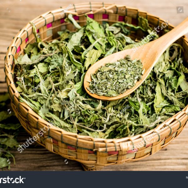 stock-photo-dry-stevia-leaf-in-the-basket-with-wooden-spoon-on-an-old-wooden-floor-1488828680